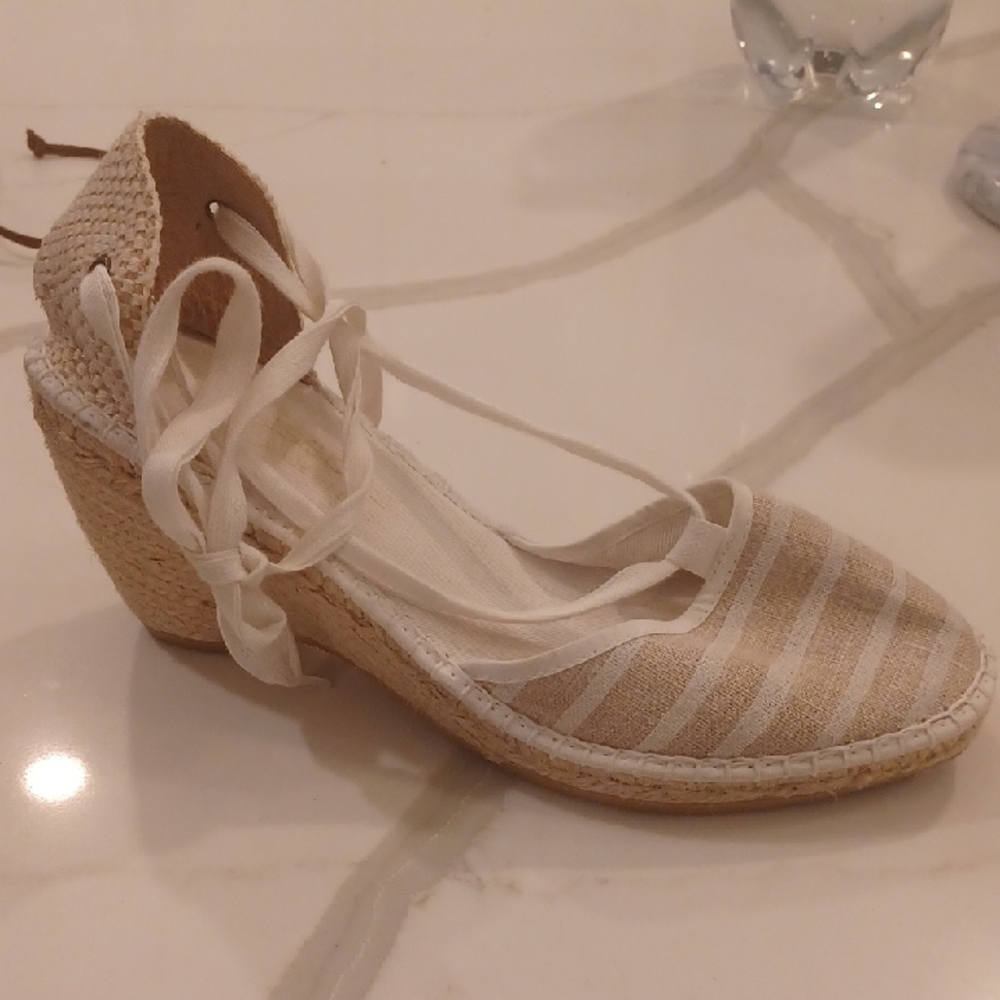 Andre Assous Espadrille Wedge Strappy Heel Sandal Women's EU 40 EUC Beachy Spain - Picture 2 of 14